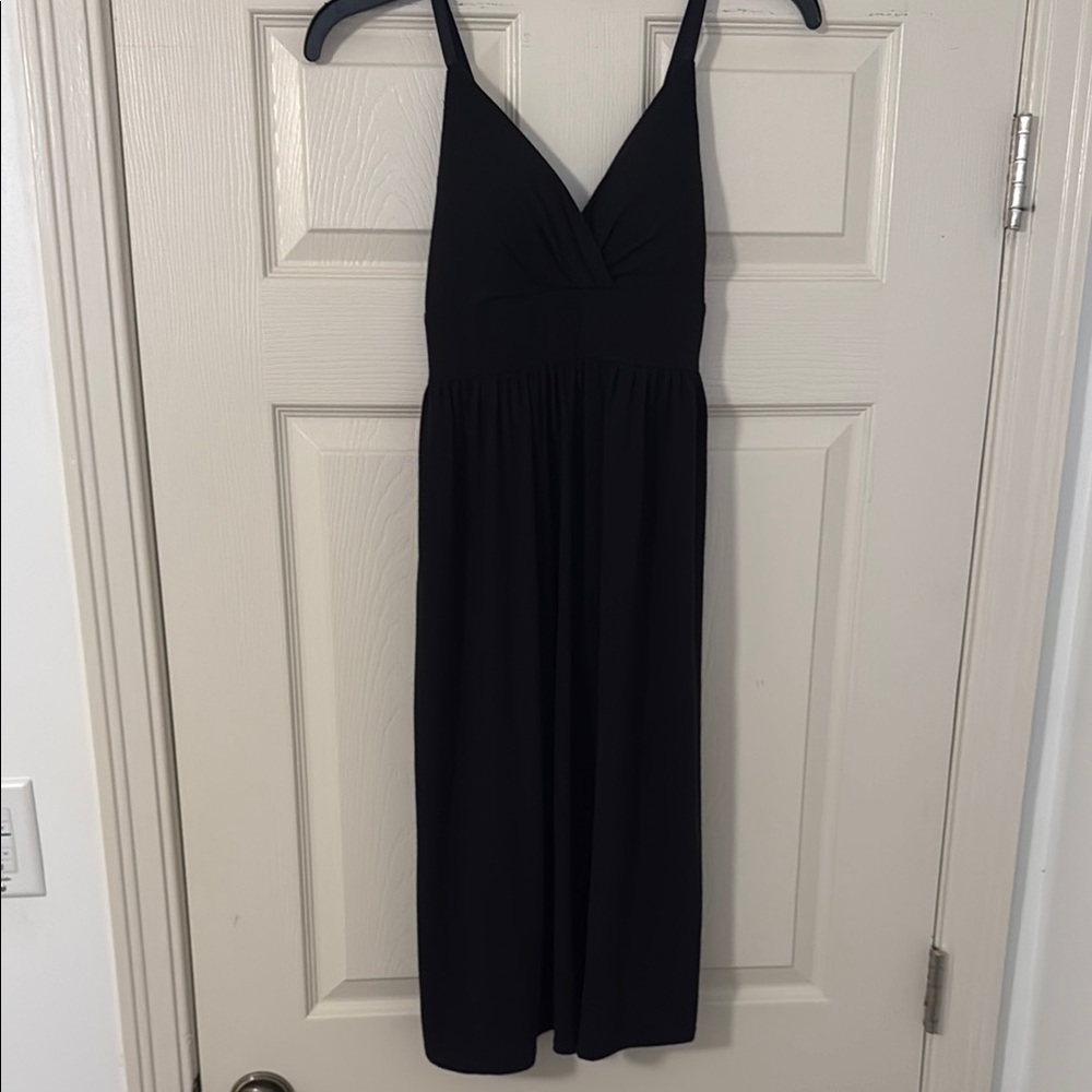 Elegant Black Sleeveless Dress